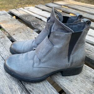 Miz Mooz Gray Leather Ankle Boots